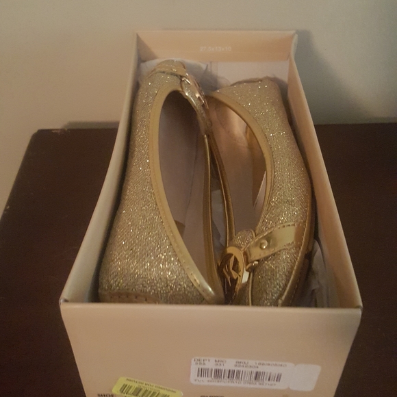 Michael Kors Flats - Picture 6 of 8